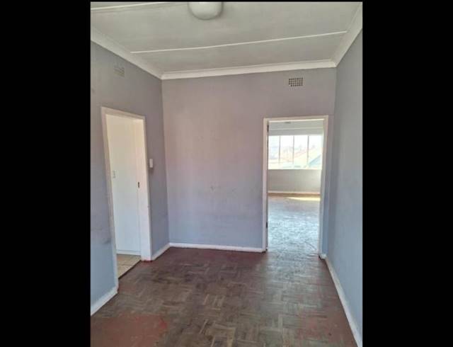 1 BEDROOM PROPERTY TO RENT IN LA ROCHELLE